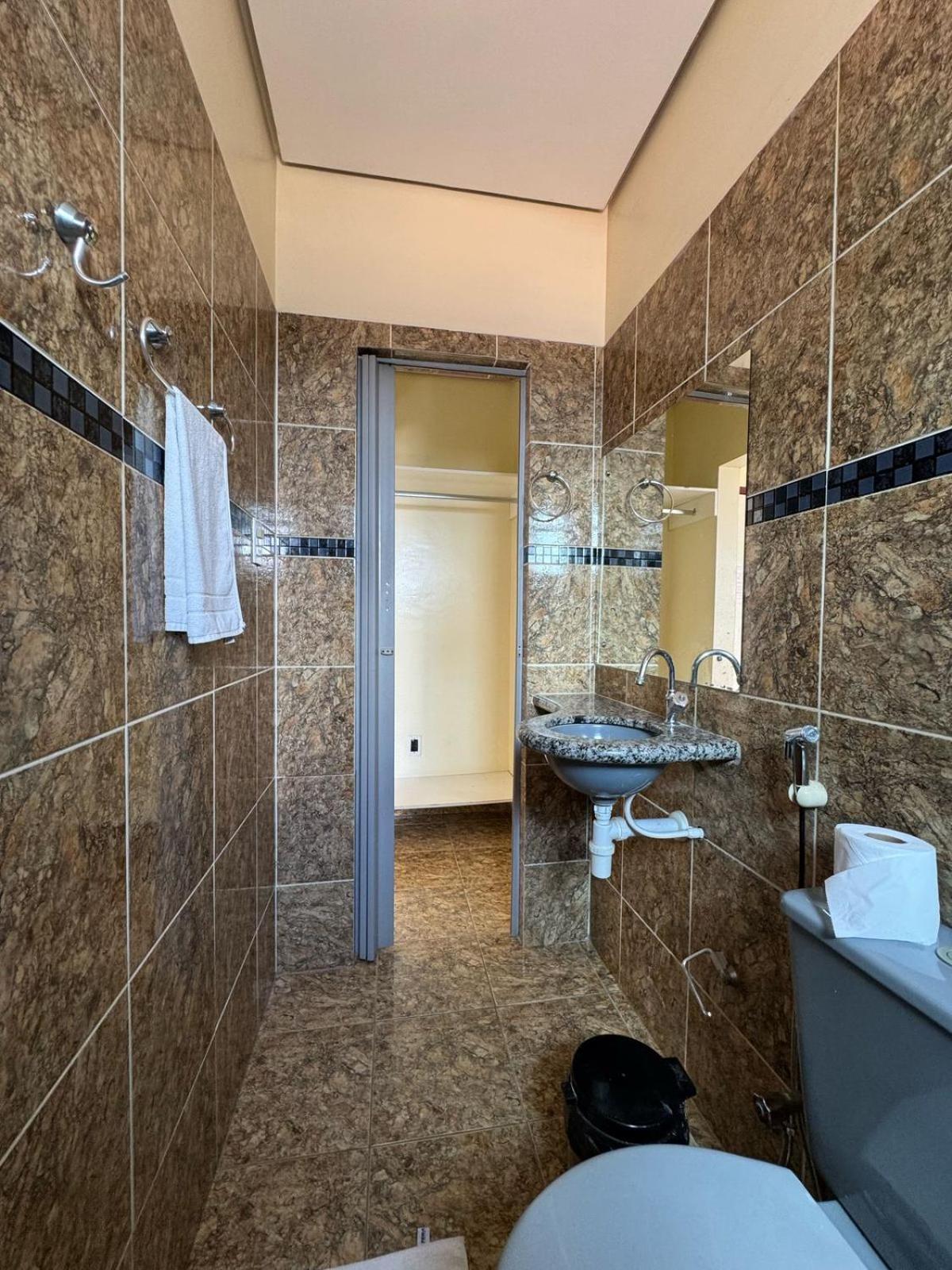 Comodoro Hotel E Churrascaria Floriano  Экстерьер фото
