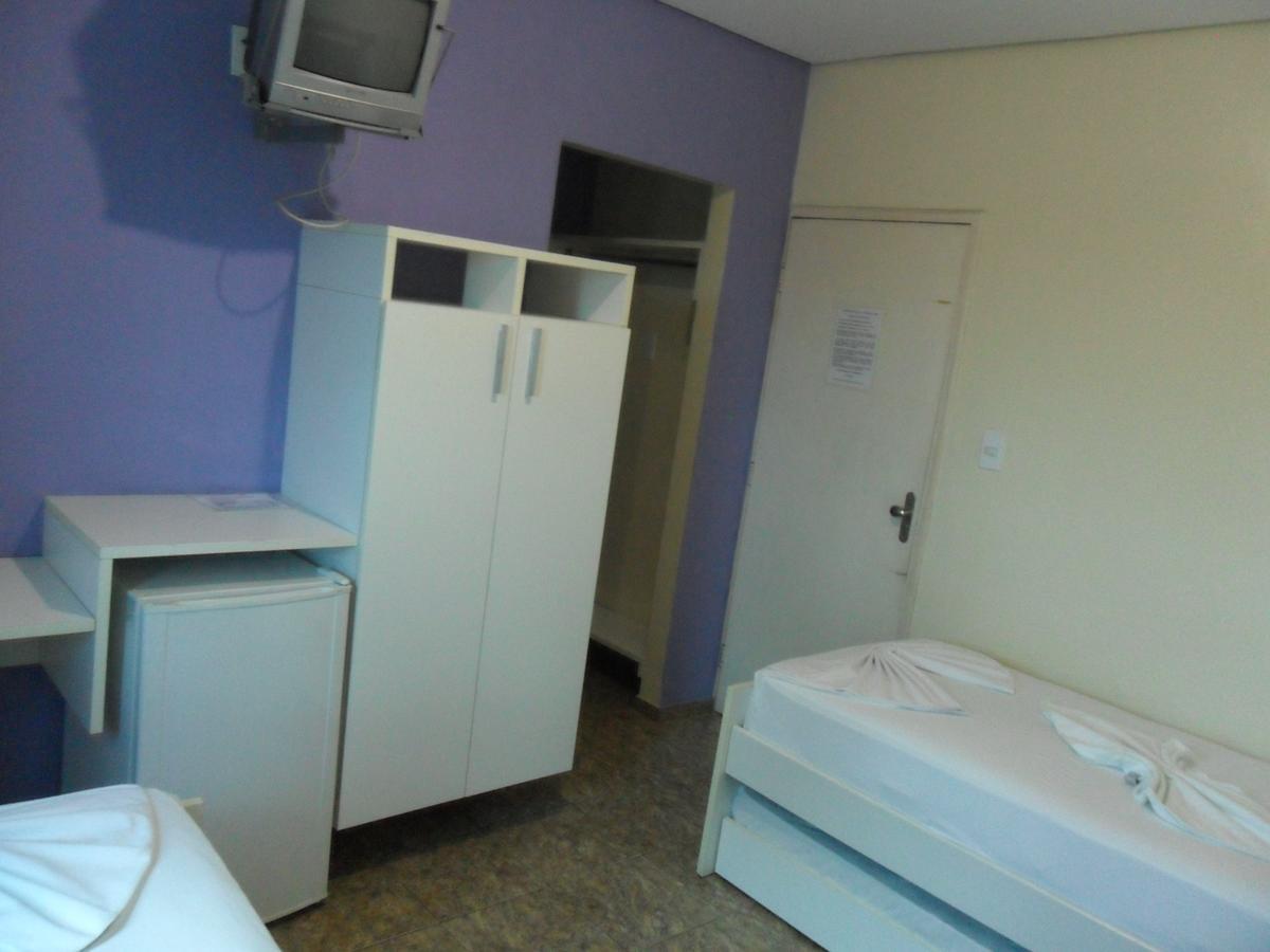 Comodoro Hotel E Churrascaria Floriano  Экстерьер фото